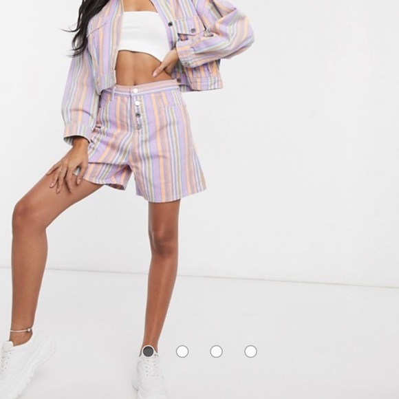 NWT Missguided Striped Shorts - Picture 2 of 9